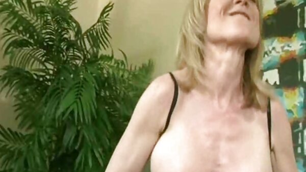 Weiße geile retro deutsch porn Süße hüpfte auf monströser schwarzer Wurst im Cowgirl-Stil