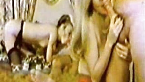 Die schmutzige weiße Hure Kayla beglückt den großen sex video hd deutsch schwarzen Schwanz eines geilen BBC-Kunden